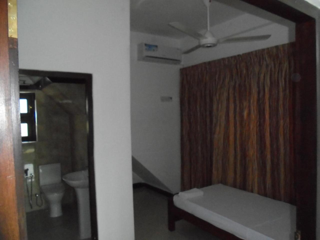 เจเอ็ม เฟอร์นันโด อพาร์ตเมนต์ Hotel เนกอมโบ ภายนอก รูปภาพ