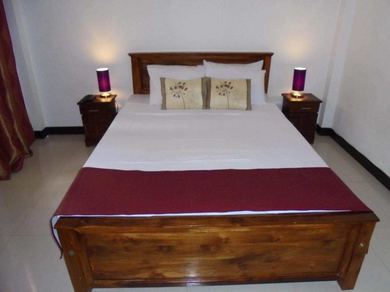 เจเอ็ม เฟอร์นันโด อพาร์ตเมนต์ Hotel เนกอมโบ ภายนอก รูปภาพ