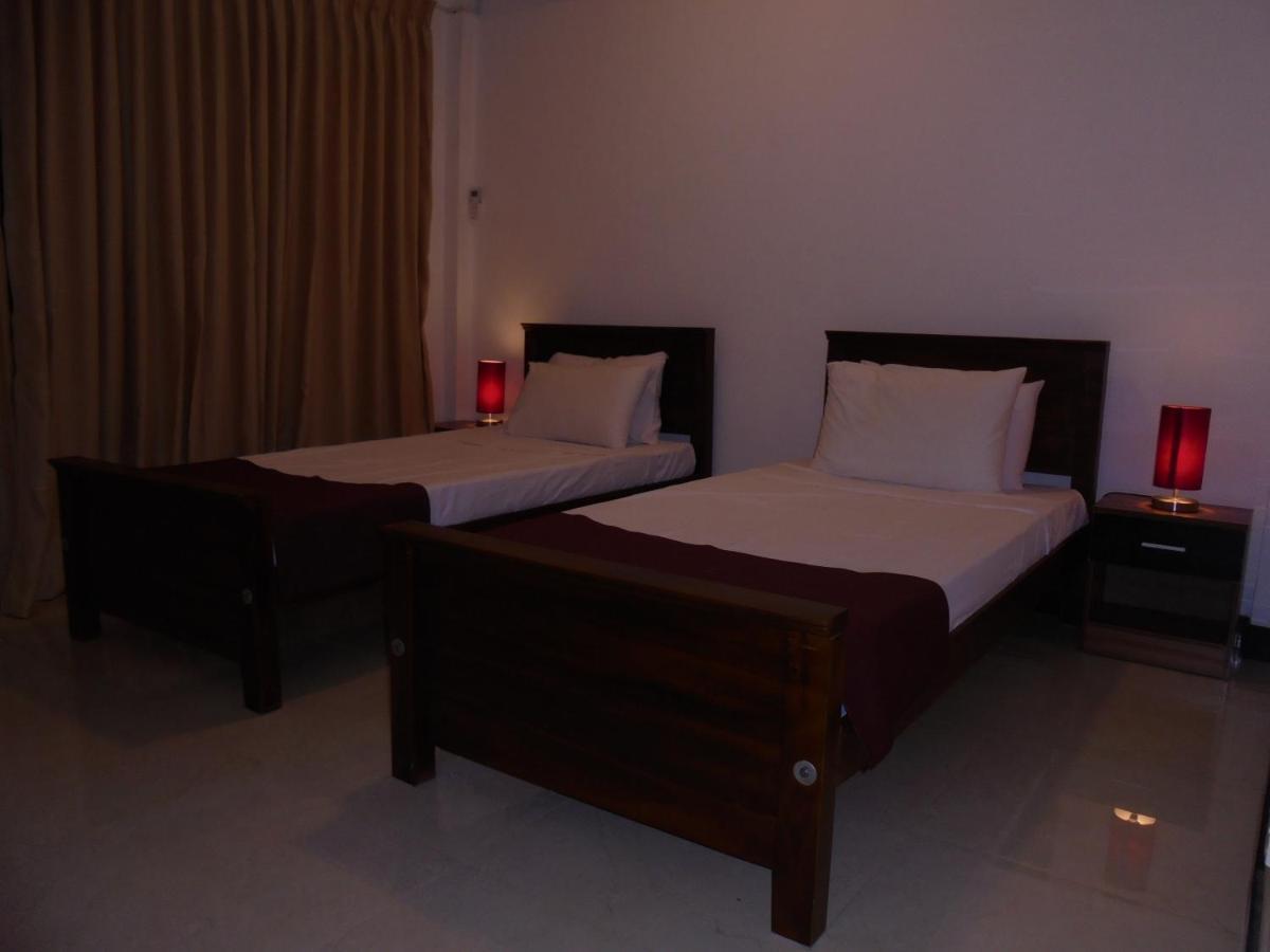เจเอ็ม เฟอร์นันโด อพาร์ตเมนต์ Hotel เนกอมโบ ภายนอก รูปภาพ